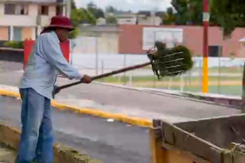 Continúa Ayuntamiento de Tlaxcala con mejoras en panteones ahora en beneficio del de San Hipólito Chimalpa